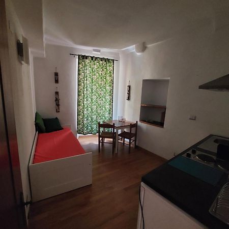 Mariasole Rooms 韦尔纳扎 外观 照片