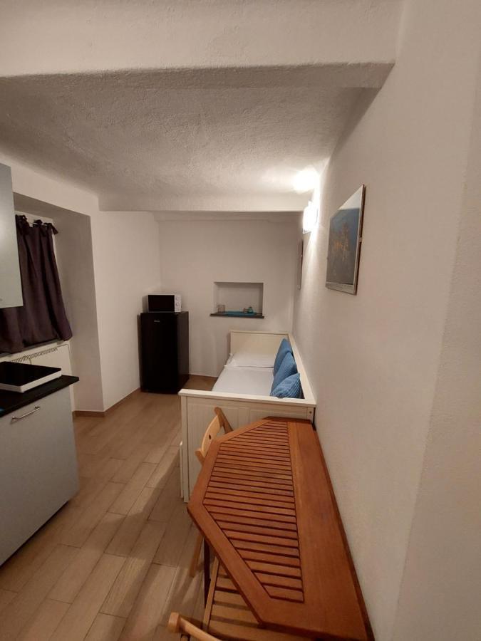 Mariasole Rooms 韦尔纳扎 外观 照片